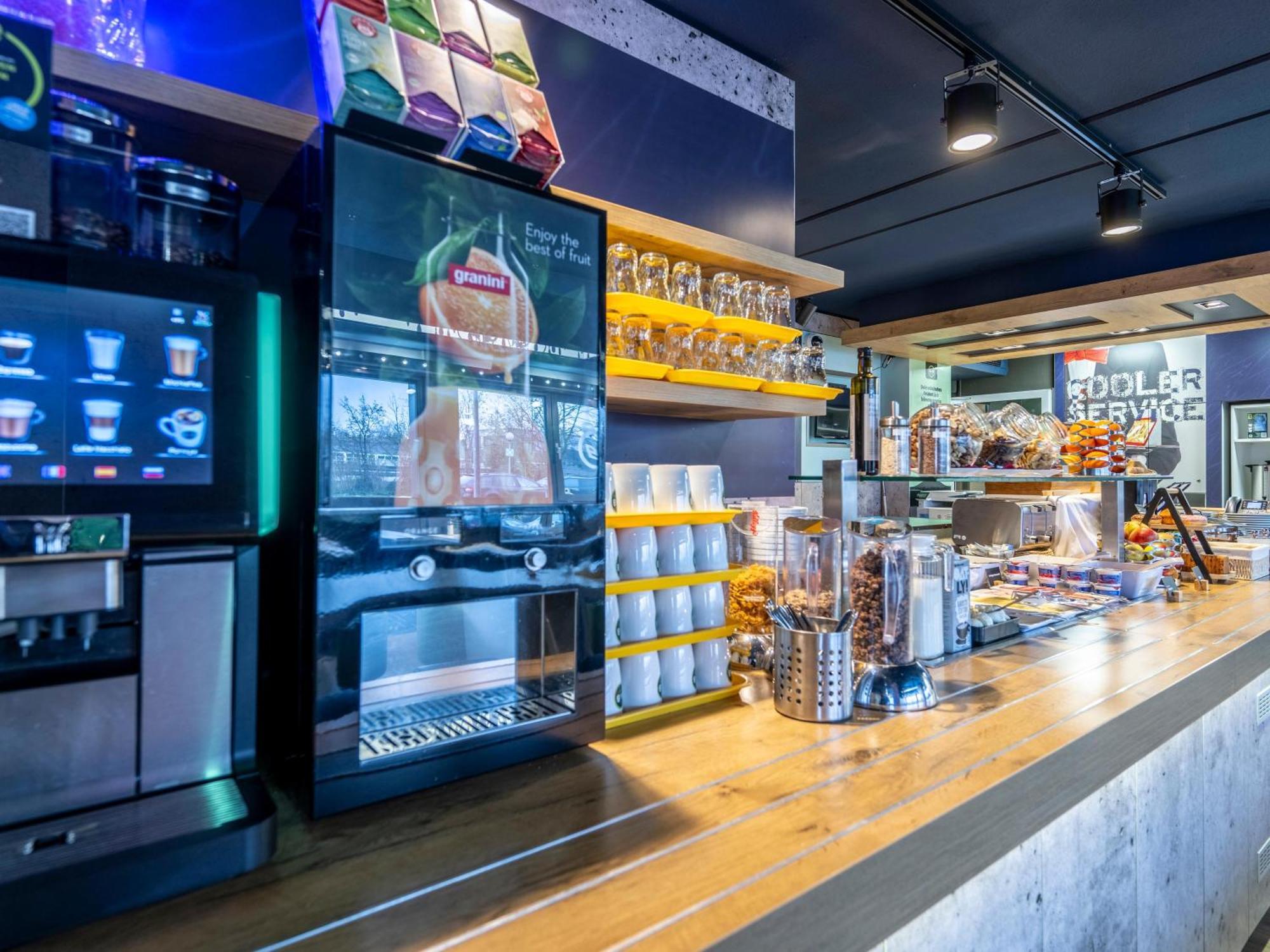 ibis budget Duesseldorf Hilden Buitenkant foto